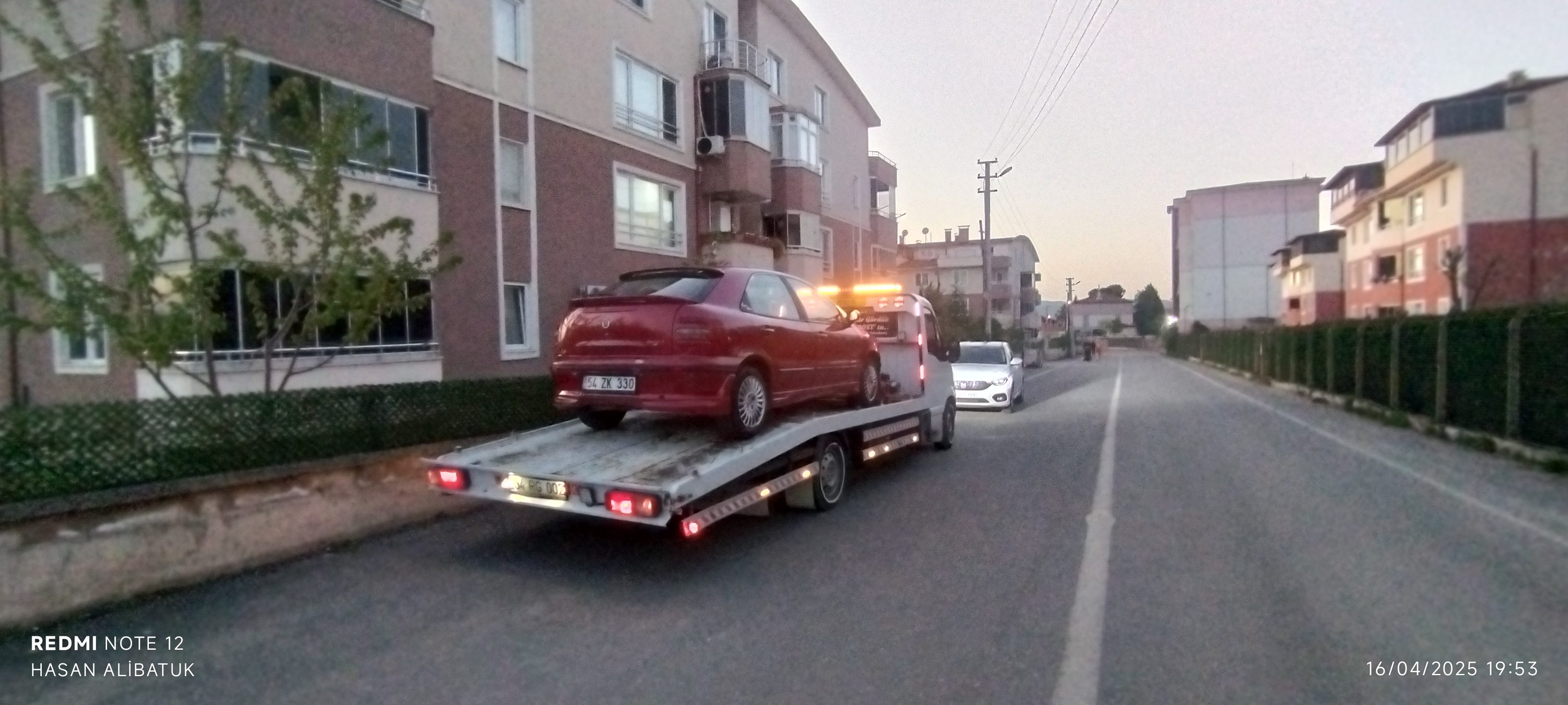 araba çekici, araba kurtarıcı,araba, yol yardım,araba kurtarma 